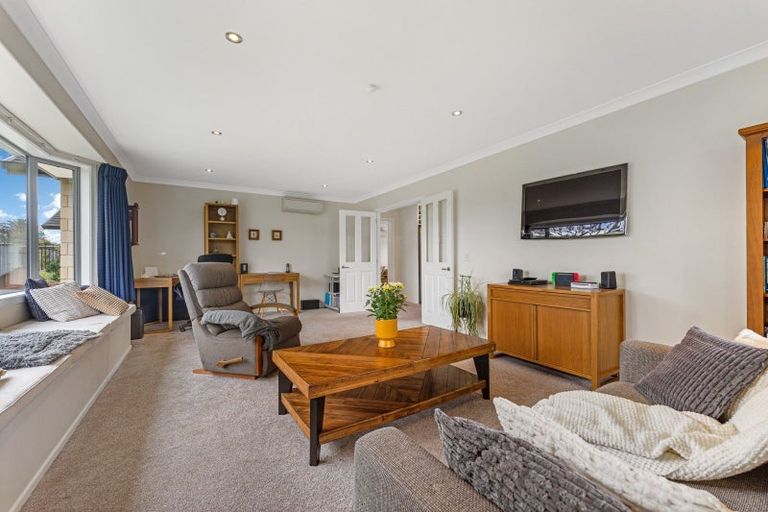 Photo of property in 32 Titoki Road, Waikanae Beach, Waikanae, 5036