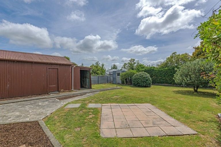Photo of property in 77 Shamrock Street, Takaro, Palmerston North, 4412