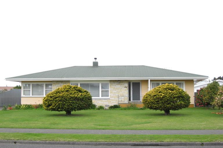 Photo of property in 44 James Foley Avenue, Pirimai, Napier, 4112