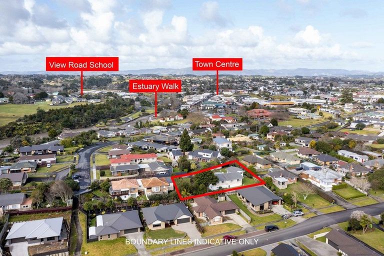 Photo of property in 25 Meachen Terrace, Waiuku, 2123
