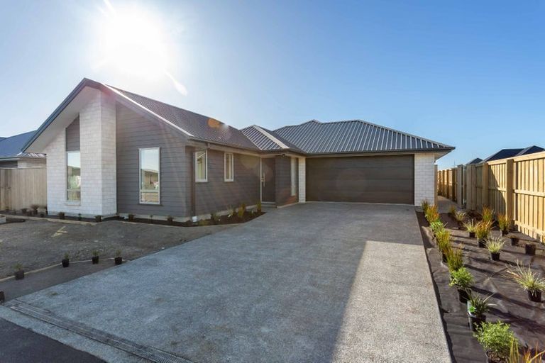 Photo of property in 14 Sanders Way, Rolleston, 7614