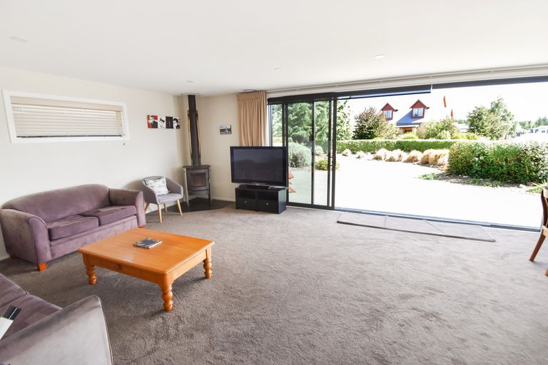 Photo of property in 75 Irishman Drive, Twizel, 7901