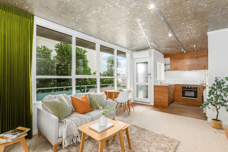 Photo of property in 12/60 Rintoul Street, Newtown, Wellington, 6021