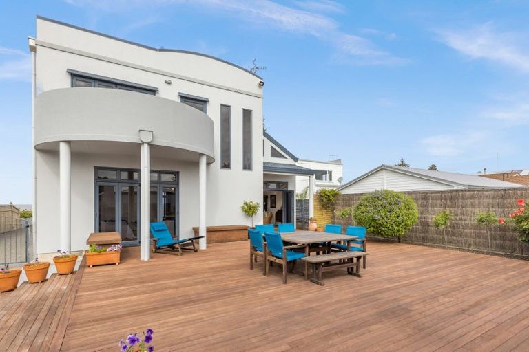 Photo of property in 34 The Esplanade, Westshore, Napier, 4110