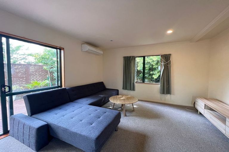 Photo of property in 123 Beach Haven Road, Beach Haven, Auckland, 0626