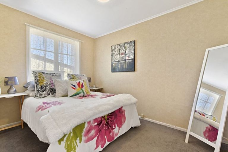 Photo of property in 38 Ferguson Street, Manurewa East, Auckland, 2102