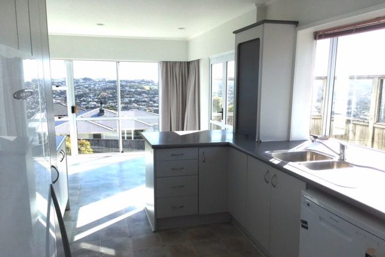 Photo of property in 14 Carluke Street, Paparangi, Wellington, 6037