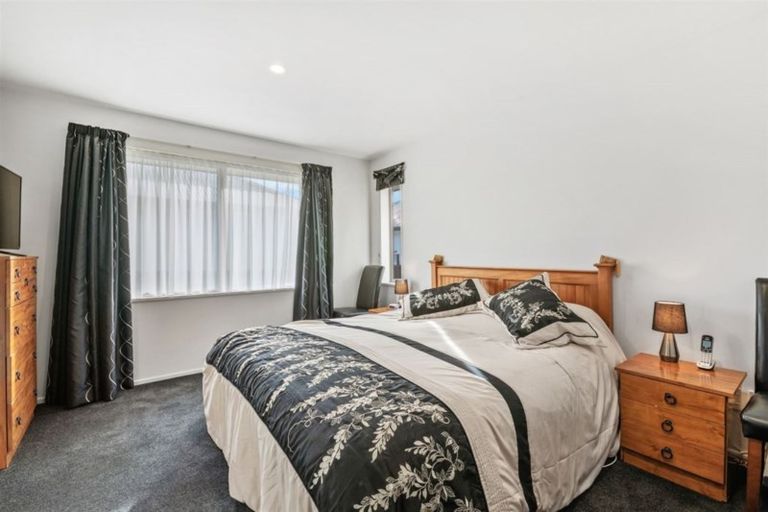 Photo of property in 124 Halswell Junction Road, Halswell, Christchurch, 8025