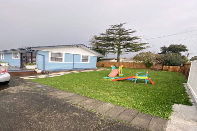 Photo of property in 1/56 Greenhaven Avenue, Opaheke, Papakura, 2113