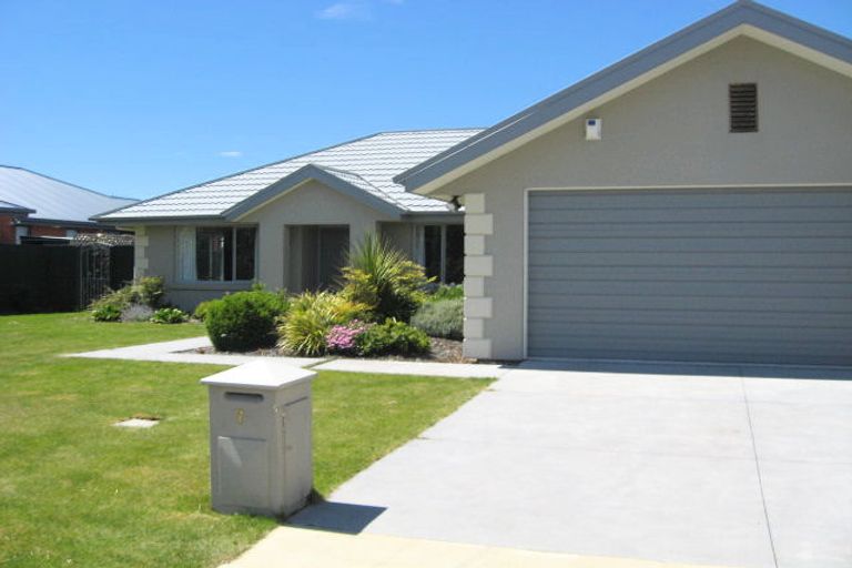 Photo of property in 7 Jasper Place, Northwood, Christchurch, 8051
