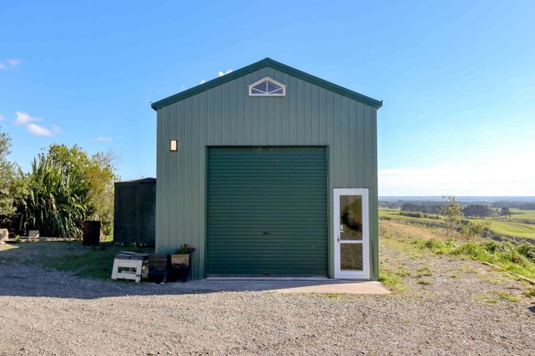 Photo of property in 12 Fleetwood Lane, Turitea, Palmerston North, 4472