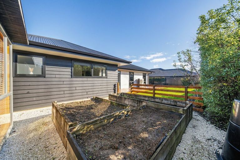 Photo of property in 10 Hopkirk Avenue, Wallaceville, Upper Hutt, 5018