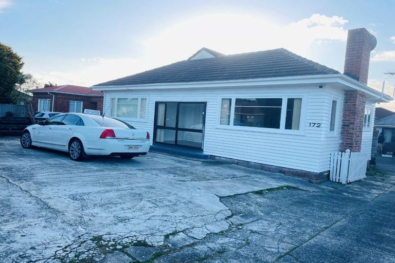 Photo of property in 172 Rangitoto Road, Papatoetoe, Auckland, 2025