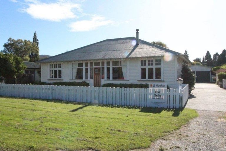 Photo of property in 9 Hero Street, Lumsden, 9730