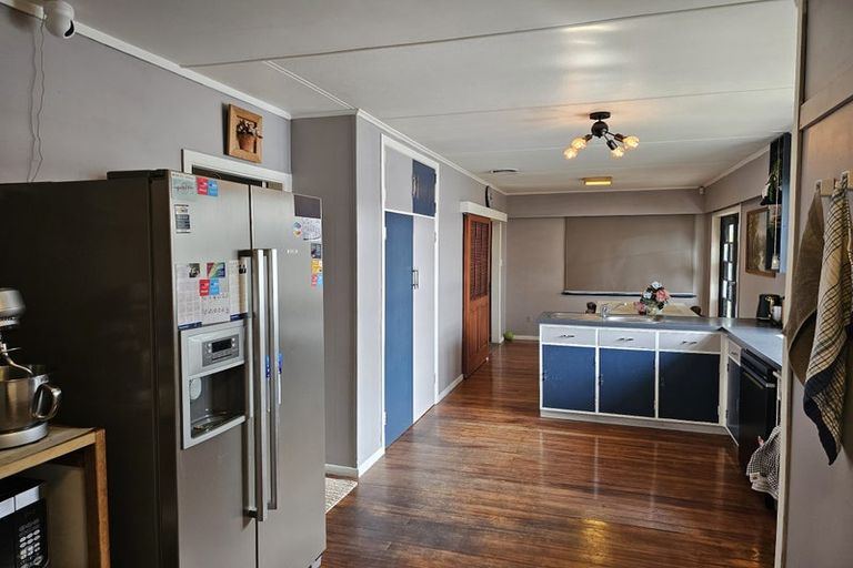 Photo of property in 2 Wavell Crescent, Lansdowne, Masterton, 5810