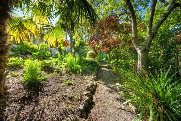 Photo of property in 40 View Mount, Stoke, Nelson, 7011