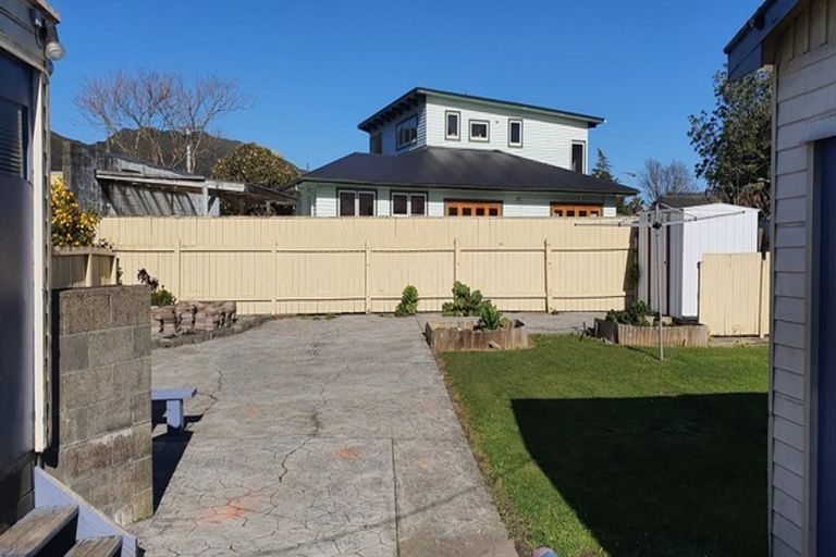 Photo of property in 28 Trinity Avenue, Epuni, Lower Hutt, 5011