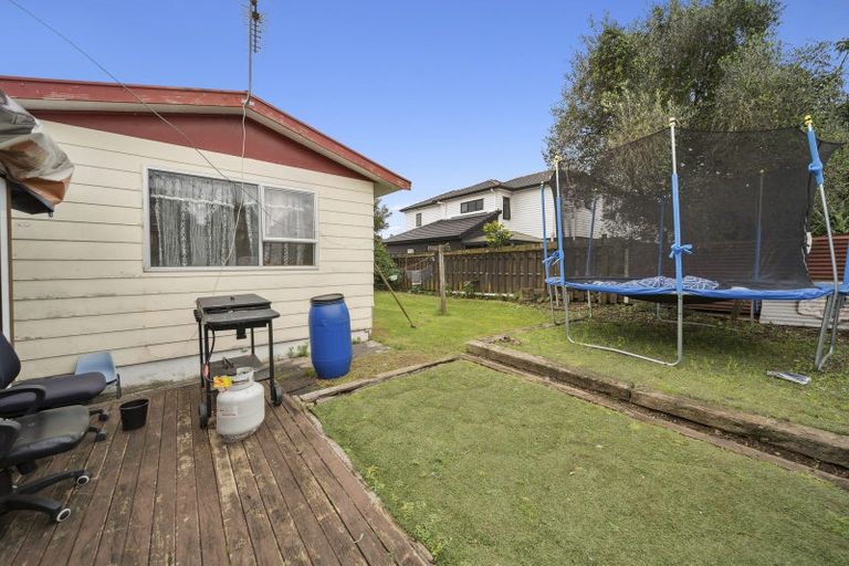 Photo of property in 4 Grande Vue Road, Papatoetoe, Auckland, 2025