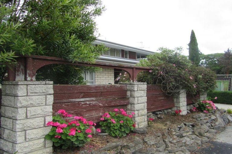Photo of property in 1/21 Parkstone Avenue, Ilam, Christchurch, 8041
