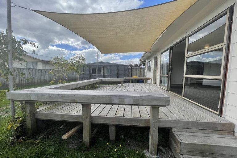 Photo of property in 1/11 Ranui Station Road, Ranui, Auckland, 0612