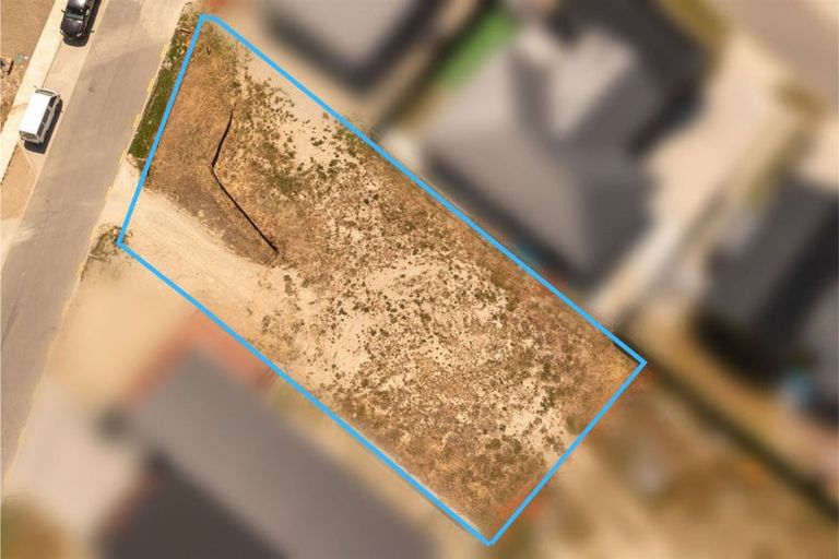 Photo of property in 7 Mcneil Crescent, Wanaka, 9305