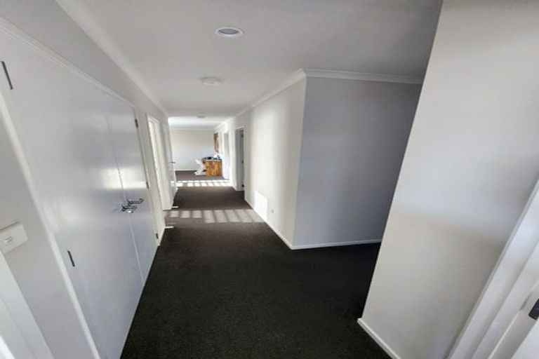 Photo of property in 15 Harding Drive, Papamoa Beach, Papamoa, 3118