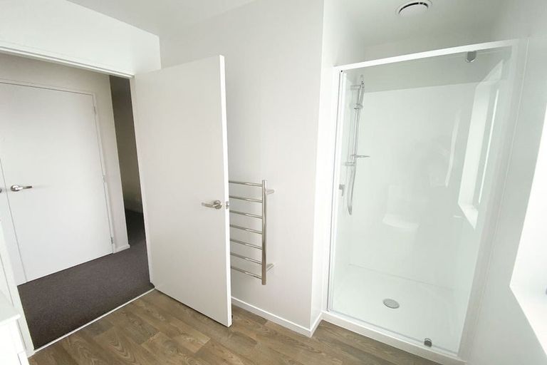 Photo of property in 30 Matawhanga Drive, Wattle Downs, Auckland, 2103