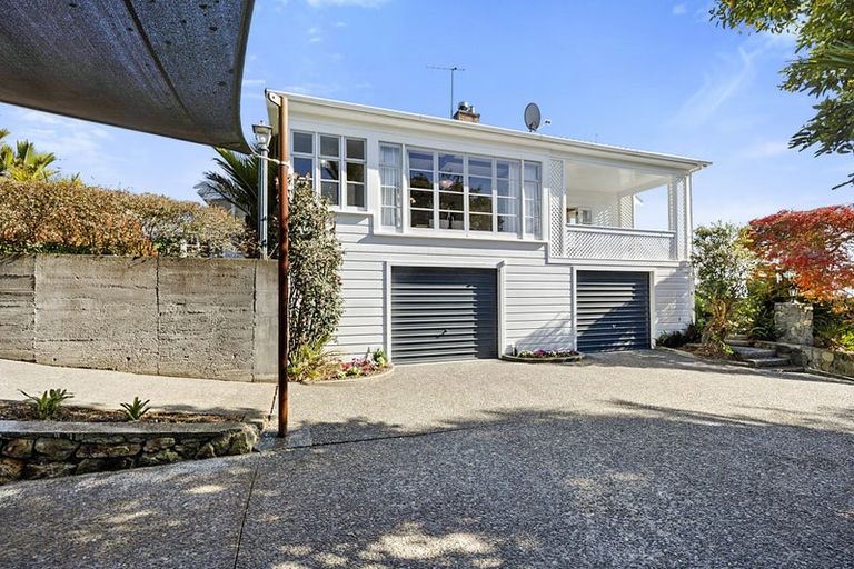 Photo of property in 103 Fulford Street, New Plymouth, 4310