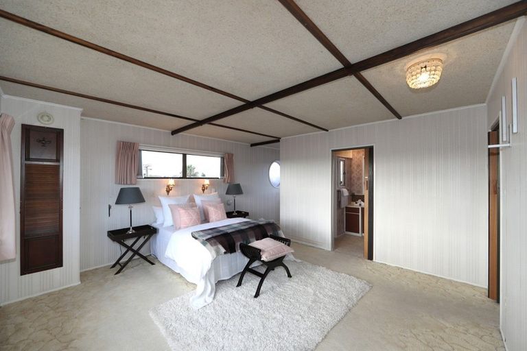 Photo of property in 414 Southland Place, Raureka, Hastings, 4120