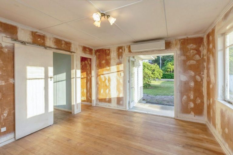 Photo of property in 14 Udy Street, Greytown, 5712