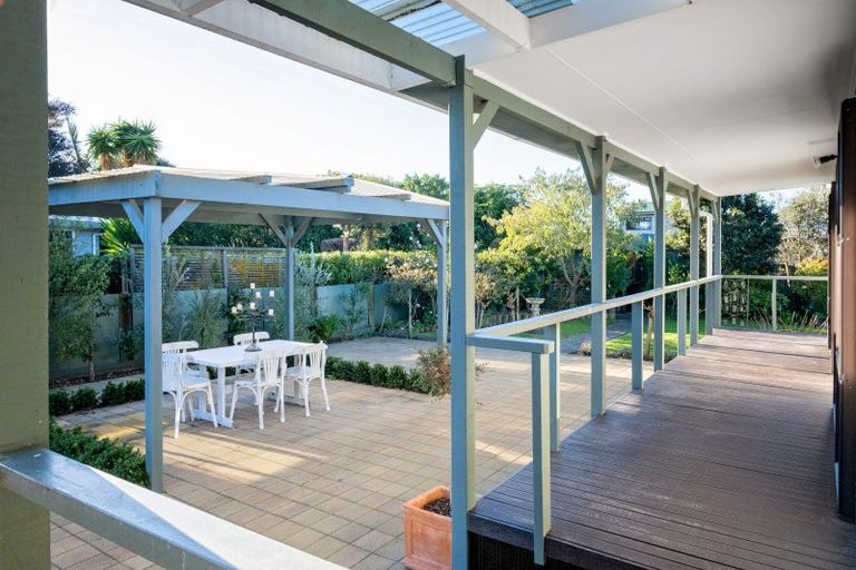 Photo of property in 10 Oregon Road, Te Awanga, 4102