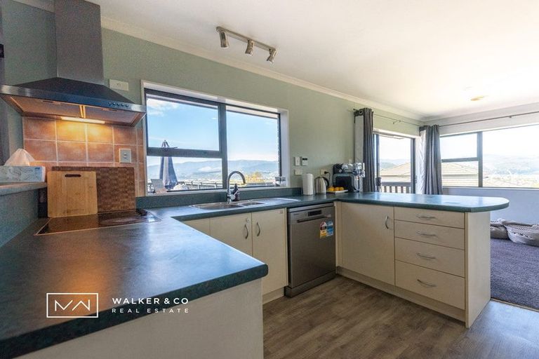 Photo of property in 16 Kirton Drive, Riverstone Terraces, Upper Hutt, 5018