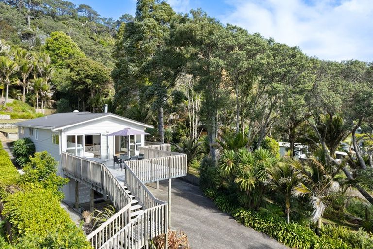 Photo of property in 188 Motutara Road, Muriwai, Waimauku, 0881