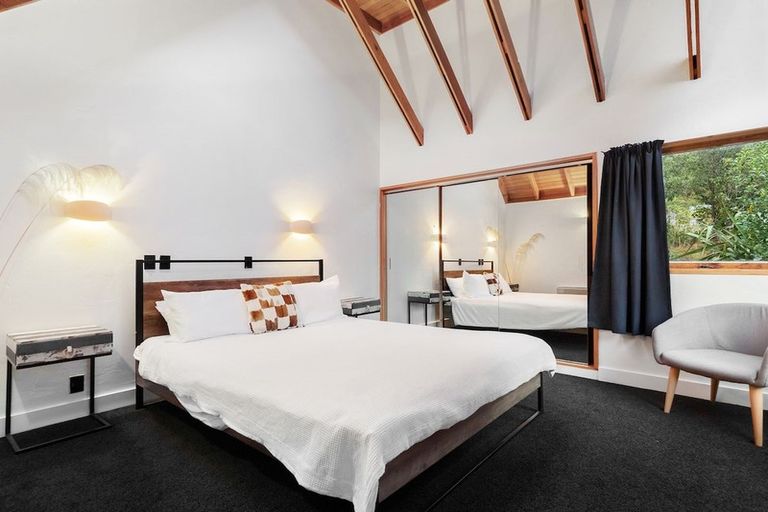 Photo of property in 265 Fernhill Road, Sunshine Bay, Queenstown, 9300