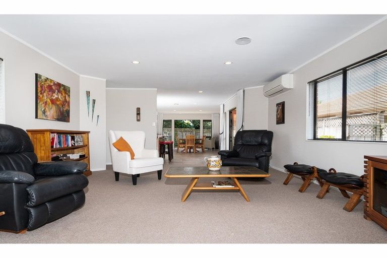 Photo of property in 3 Waru Nui Court, Orewa, 0931