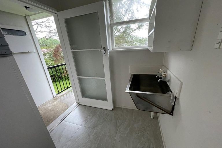 Photo of property in 65 Lauderdale Road, Birkdale, Auckland, 0626