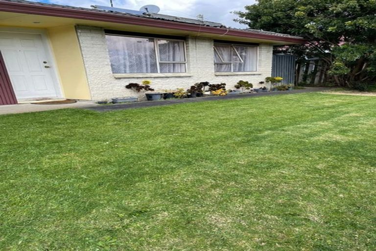 Photo of property in 12 Aberfeldy Avenue, Highland Park, Auckland, 2010