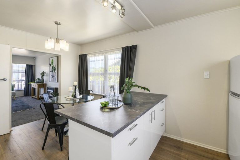 Photo of property in 10 Arran Street, Levin, 5510