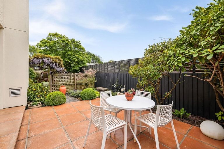Photo of property in 35a Hamilton Avenue, Ilam, Christchurch, 8041