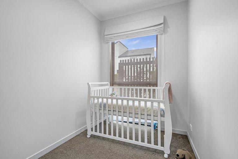 Photo of property in 3/1 Genevieve Lane, Hobsonville, Auckland, 0616