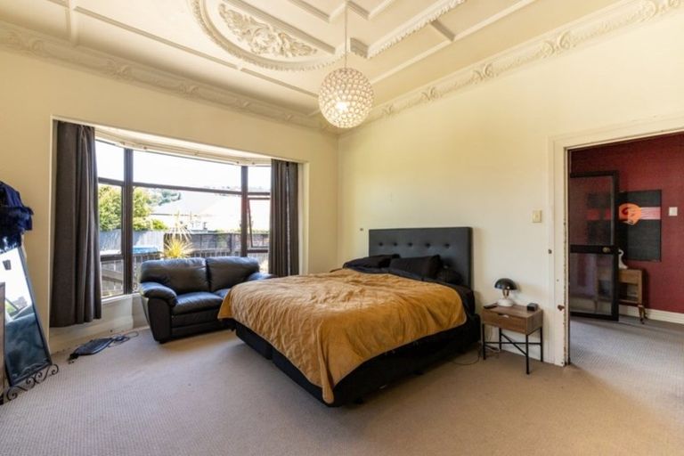 Photo of property in 103 Hargest Crescent, Saint Clair, Dunedin, 9012