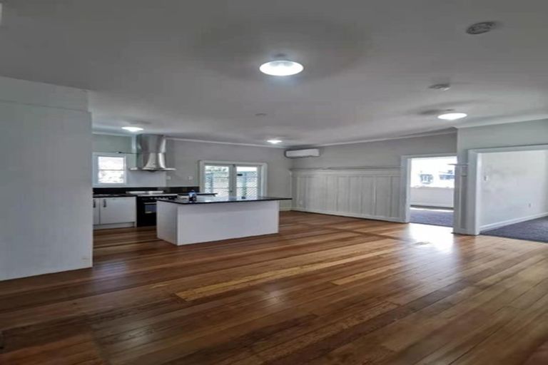 Photo of property in 9a Craven Street, Sockburn, Christchurch, 8042