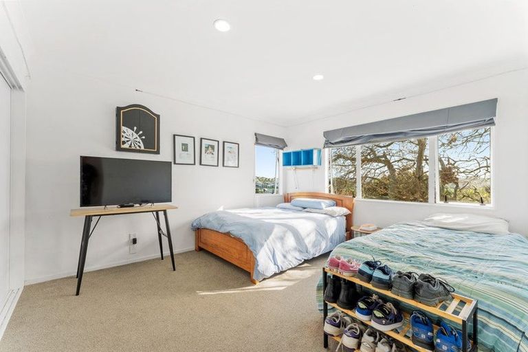Photo of property in 23d Jelas Road, Red Beach, 0932