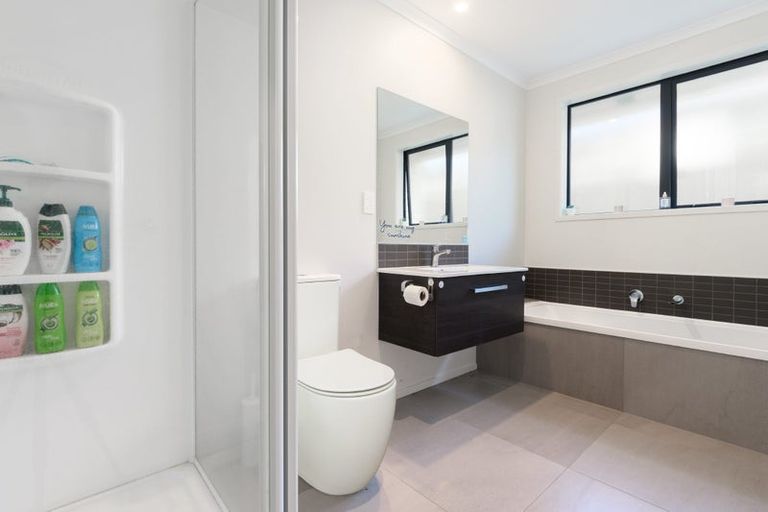 Photo of property in 21 Pioneer Crescent, Omokoroa, 3114