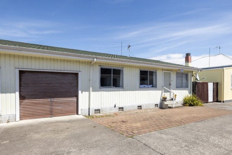 Photo of property in 2/97 Nelson Crescent, Napier South, Napier, 4110