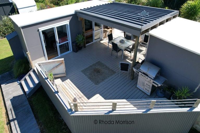 Photo of property in 76 Komiti Road, Tinopai, 0593