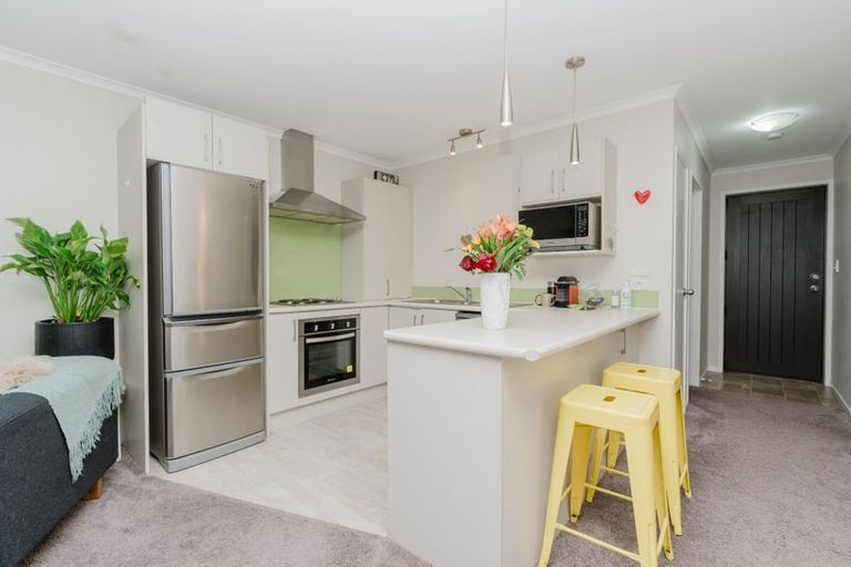 Photo of property in 2/240 Old Farm Road, Hillcrest, Hamilton, 3216