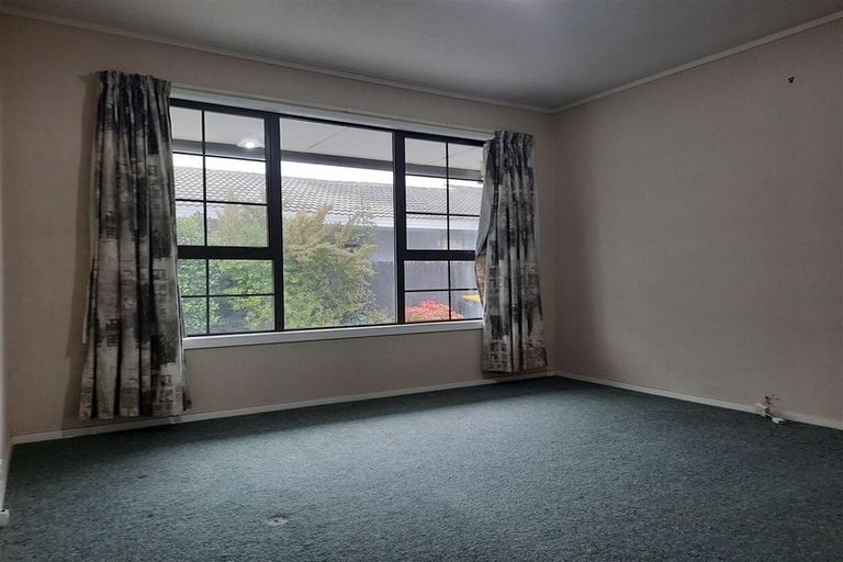 Photo of property in 1/172 Sawyers Arms Road, Bishopdale, Christchurch, 8053