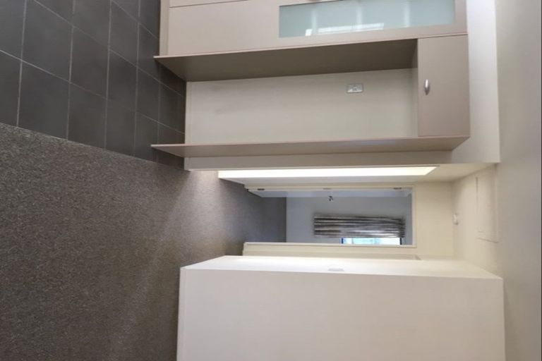 Photo of property in 302 Triangle Road, Massey, Auckland, 0614