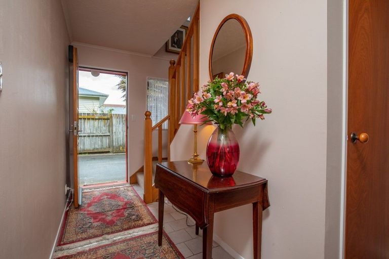 Photo of property in 85b Oxford Street, Tawa, Wellington, 5028